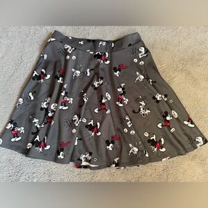 Torrid Disney Mickey Mouse Comic Print Grey Scuba Knit Mini Skater Skirt, sz 0